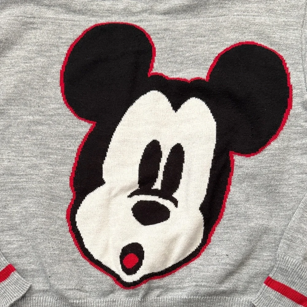 Disney Mickey Mouse Gray Knit Sweater XS Crewneck Graphic Pullover Cozy